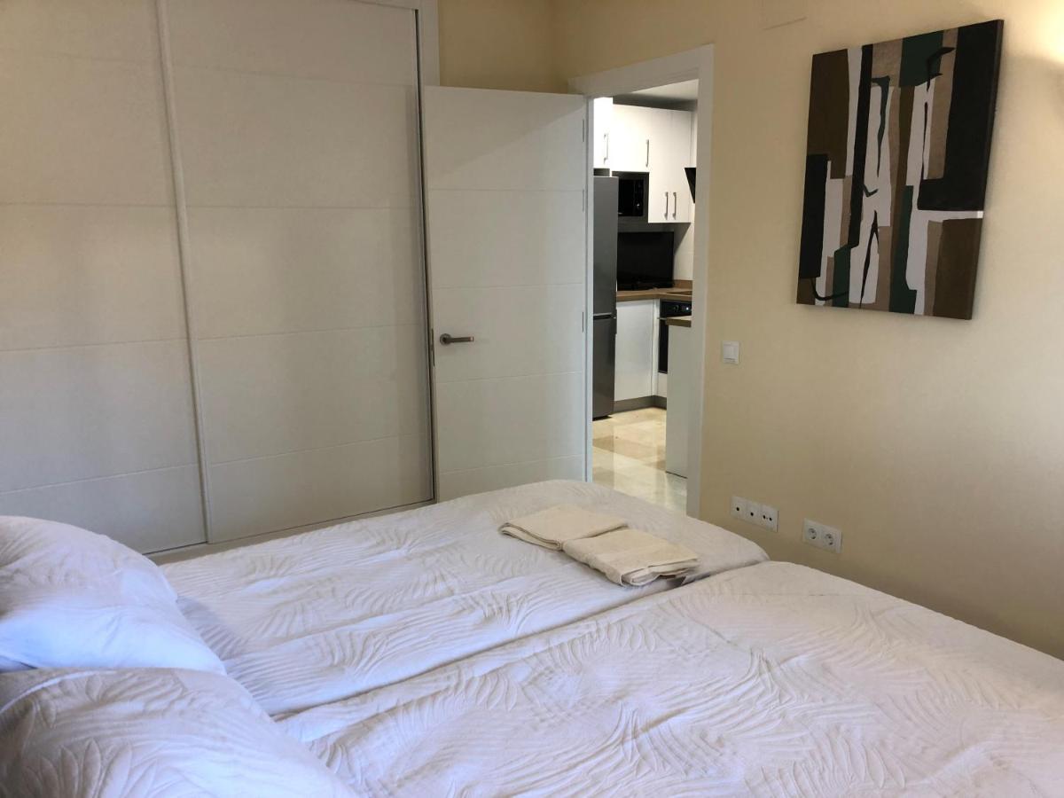 Moderno Apartamento En Primera Linea Paseo Maritimo Fuengirola Exterior photo